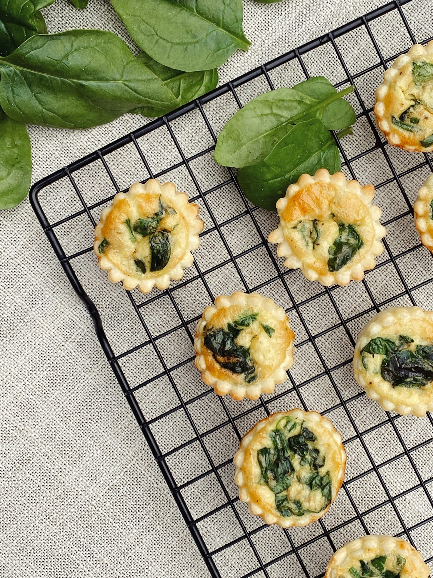 Minis quiches aux épinards et gorgonzola
